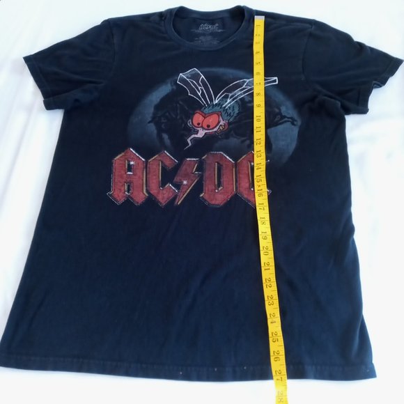 AC/DC Fly On The Wall Tour black T-Shirt size Large runs smaller - Picture 5 of 8